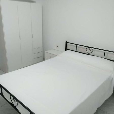 Apartamento En Plaza Mayor Ribadavia Eksteriør billede