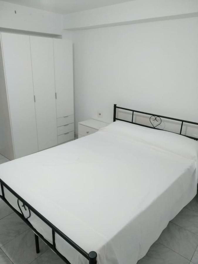 Apartamento En Plaza Mayor Ribadavia Eksteriør billede